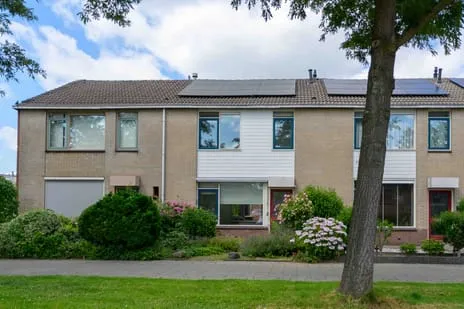 Tussenwoning te koop: Europalaan 3, Emmeloord-Espelervaart-Rivierenbuurt Emmeloord