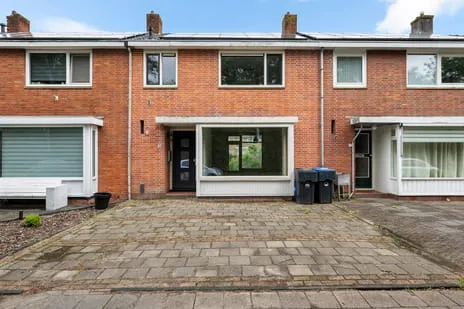 Terraced house for sale: Europalaan 35, Midden Heerenveen