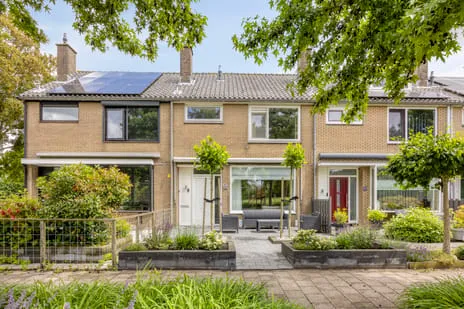 Tussenwoning te koop: Europalaan 52, Dorrestein-Zuid Nieuwerkerk Aan Den Ijssel
