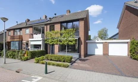 Tussenwoning te koop: Europalaan 71, Centrum Oost 1 Etten-Leur