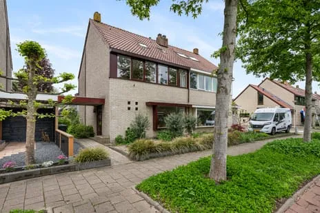 Twee-onder-één-kap te koop: Europalaan 89, Dorrestein-Zuid Nieuwerkerk Aan Den Ijssel
