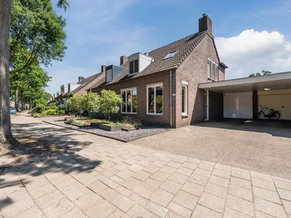 Tussenwoning te koop: Europalaan-Zuid 153, Budel Budel