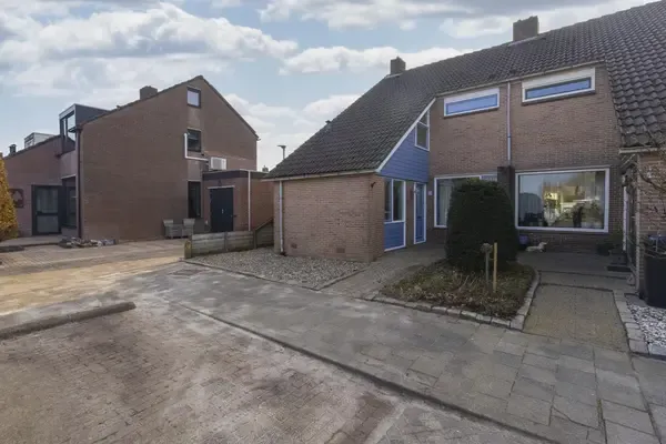 Hoekwoning te koop: Europasingel 84, Wervershoof Centrum Wervershoof
