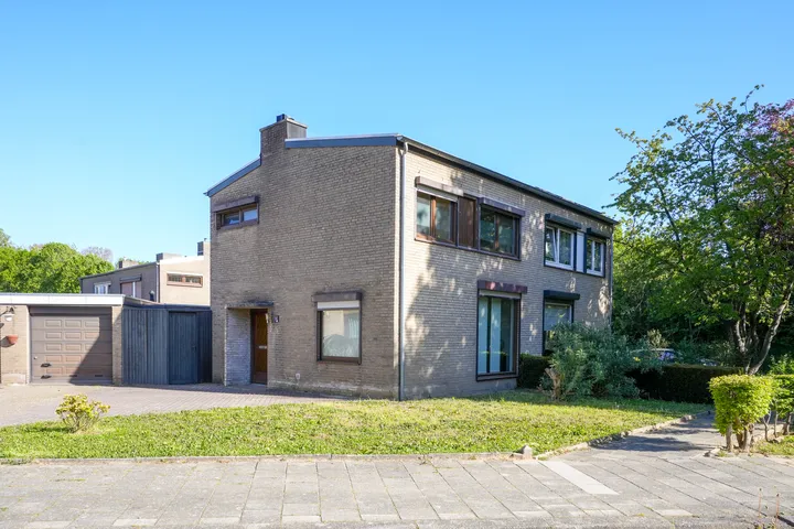 Twee-onder-één-kap te koop: Europastraat 25, Schinnen Schinnen