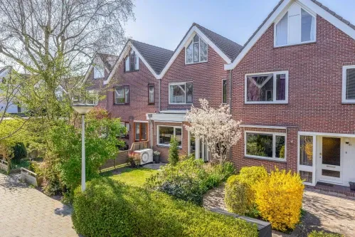 Tussenwoning te koop: Europastraat 29, Zuiderham Krommenie