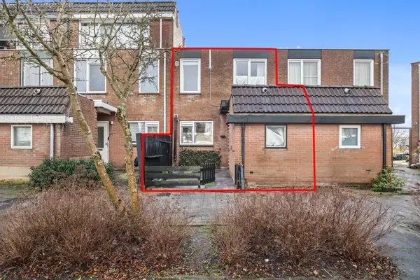 Tussenwoning te koop: Evertsenstraat 17, Zeeheldenwijk Leidschendam
