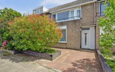 Terraced house for sale: Evertsenstraat 54, Dorp Hendrik-Ido-Ambacht