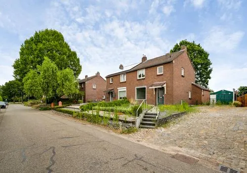 Twee-onder-één-kap te koop: Eykerstokweg 6, Kern Heythuysen Heythuysen