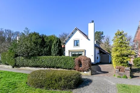 Vrijstaande woning te koop: Eyndenhoefflaan 10, Santhaesbuurt Santpoort-Noord