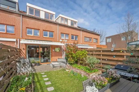 Tussenwoning te koop: Faberlaan 64, Singels 'S-Gravenhage