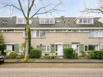 Tussenwoning te koop: Fabritiuslaan 50, Wassenaar