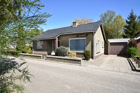 Vrijstaande woning te koop: Fabrykswei 18, Oudega Oudega (Gem. Smallingerland)