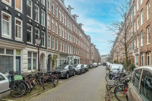 Studio for sale: Fagelstraat 63-3, Frederik Hendrikbuurt-Noord Amsterdam