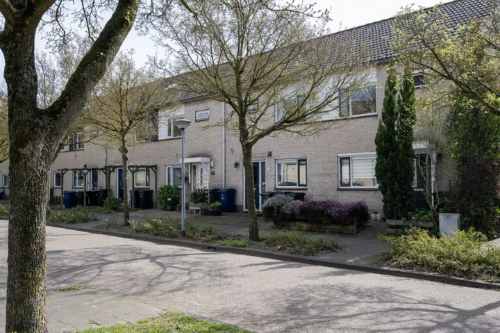 Tussenwoning te koop: Fagotstraat 19, Muziekwijk N.-Midden Almere