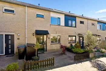 Tussenwoning te koop: Fagotstraat 20, Muziekwijk N.-Midden Almere