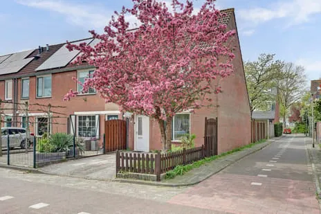 Hoekwoning te koop: Fagotstraat 39, Vogelenzang-Noord Spijkenisse