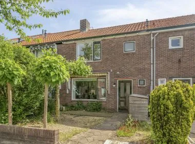 Tussenwoning te koop: Fahrenheitlaan 34, Noord Hilversum