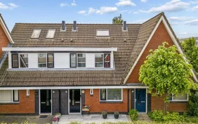 Tussenwoning te koop: Fakkelgras 3, Grassen Houten