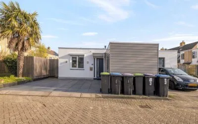 Twee-onder-één-kap te koop: Falernogaard 1, Gaarden Spijkenisse