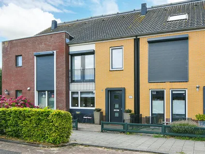 Tussenwoning te koop: Fanny Blankers-Koenlaan 137, Hoofddorp Floriande Oost Hoofddorp