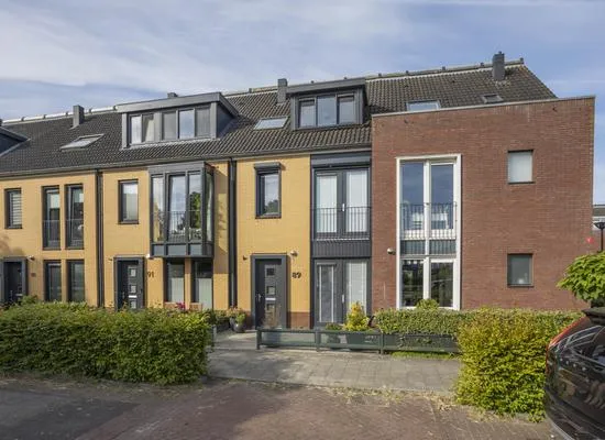 Terraced house for sale: Fanny Blankers-Koenlaan 89, Hoofddorp Floriande Oost Hoofddorp