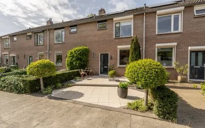 Tussenwoning te koop: Fazant 24, Maasdam Woonkern Maasdam