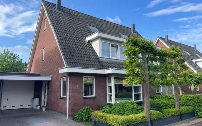 Terraced house for sale: Fazant 5, Verspreide huizen West Leimuiden