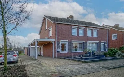 Twee-onder-één-kap te koop: Fazantendonk 27, St. Willebrord