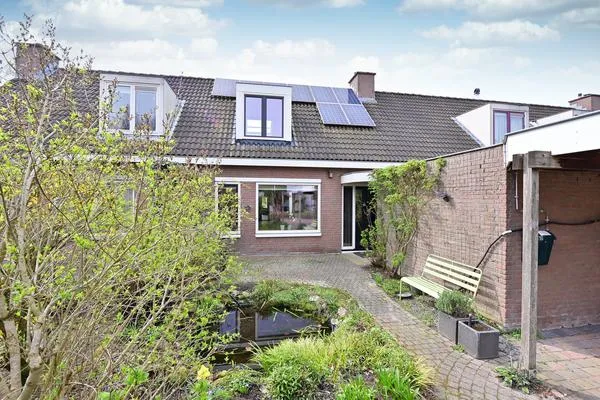 Tussenwoning te koop: Fazantpad 3, Soest