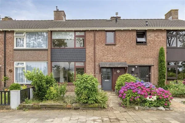 Tussenwoning te koop: Fazantstraat 12, Beek-Midden Beek