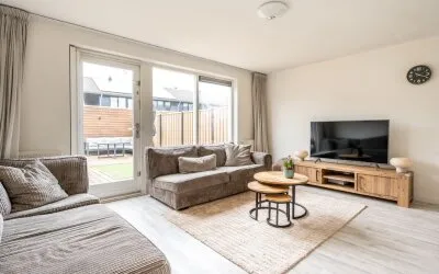 Hoekwoning te koop: Februaristraat 104, Seizoenenbuurt Oost Almere