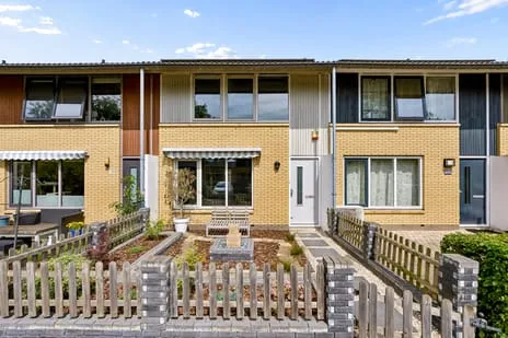 Tussenwoning te koop: Februaristraat 68, Seizoenenbuurt Oost Almere