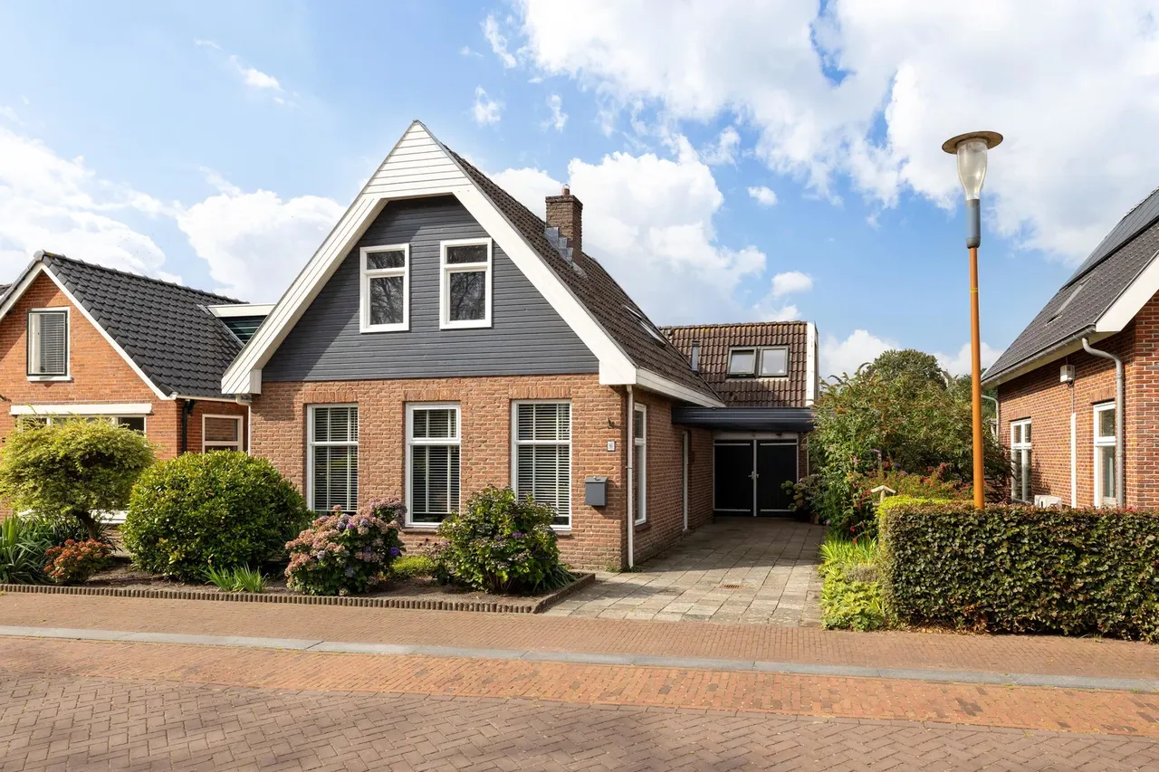 Vrijstaande woning te koop: Feintensloane 6, Feanwâlden
