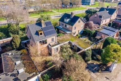 Vrijstaande woning te koop: Felix Timmermanslaan 1, Uithoorn