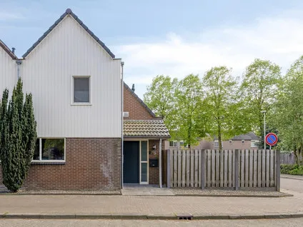 Hoekwoning te koop: Fellenbeemd 15, Someren