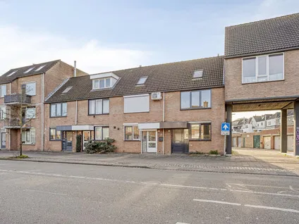 Tussenwoning te koop: Fellenoordstraat 12, Breda