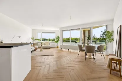 Appartement te koop: Fellinilaan 310, Filmwijk Zuid-noord van Walt Disneyplts. Almere