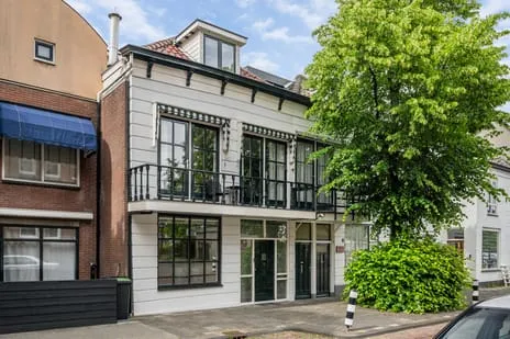 Tussenwoning te koop: Fenacoliuslaan 18, Taanschuurpolder Maassluis