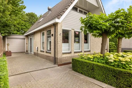 Detached house for sale: Ferdinand Bolstraat 22, Krommeweg-Noord Hendrik-Ido-Ambacht