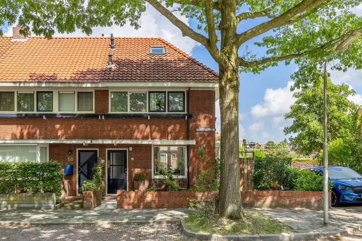 Hoekwoning te koop: Ferdinand Bolstraat 48, Gerard Dou Leeuwarden