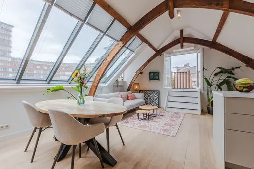 Apartment for sale: Ferdinand Bolstraat 5-3, Gerard Doubuurt Amsterdam