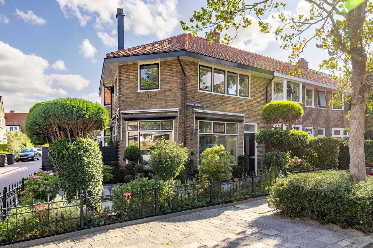 Hoekwoning te koop: Ferdinand Bolstraat 53, Leeuwarden