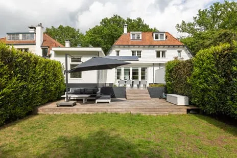 Vrijstaande woning te koop: Ferdinand Huycklaan 15, Wilhelminapark Baarn