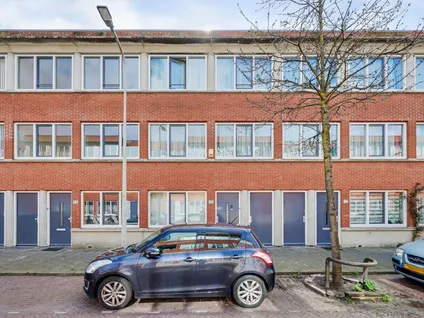 Tussenwoning te koop: Ferdinand Bolstraat 113, 'S-Gravenhage