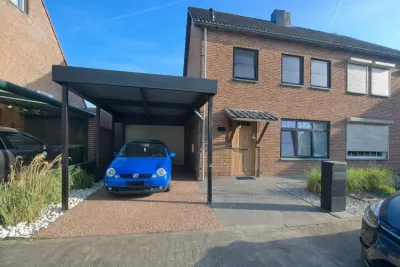 Twee-onder-één-kap te koop: Ferdinand Bolstraat 17, Goukensberg Clinge