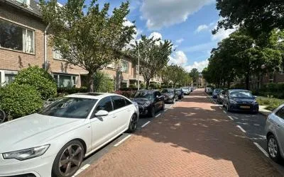 Appartement te huur: Ferdinand Bolweg 53, Stadshart Amstelveen