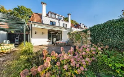 Hoekwoning te koop: Ferdinand Huycklaan 35, Wilhelminapark Baarn