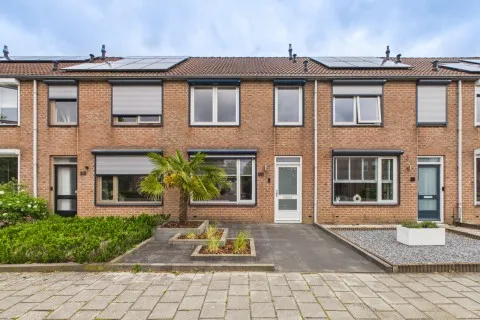 Tussenwoning te koop: Ferlemanstraat 90, Zeldenrust Terneuzen
