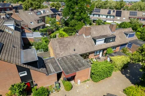 Tussenwoning te koop: Fidelioschouw 4, De Leyens Zoetermeer