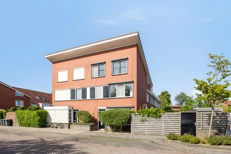 Tussenwoning te koop: Fien de la Marstraat 52, Albert's Hoeve Castricum